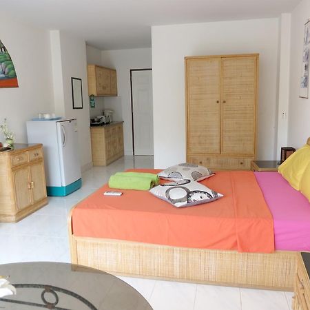 View Talay 1B Holidays Pattaya Exterior photo