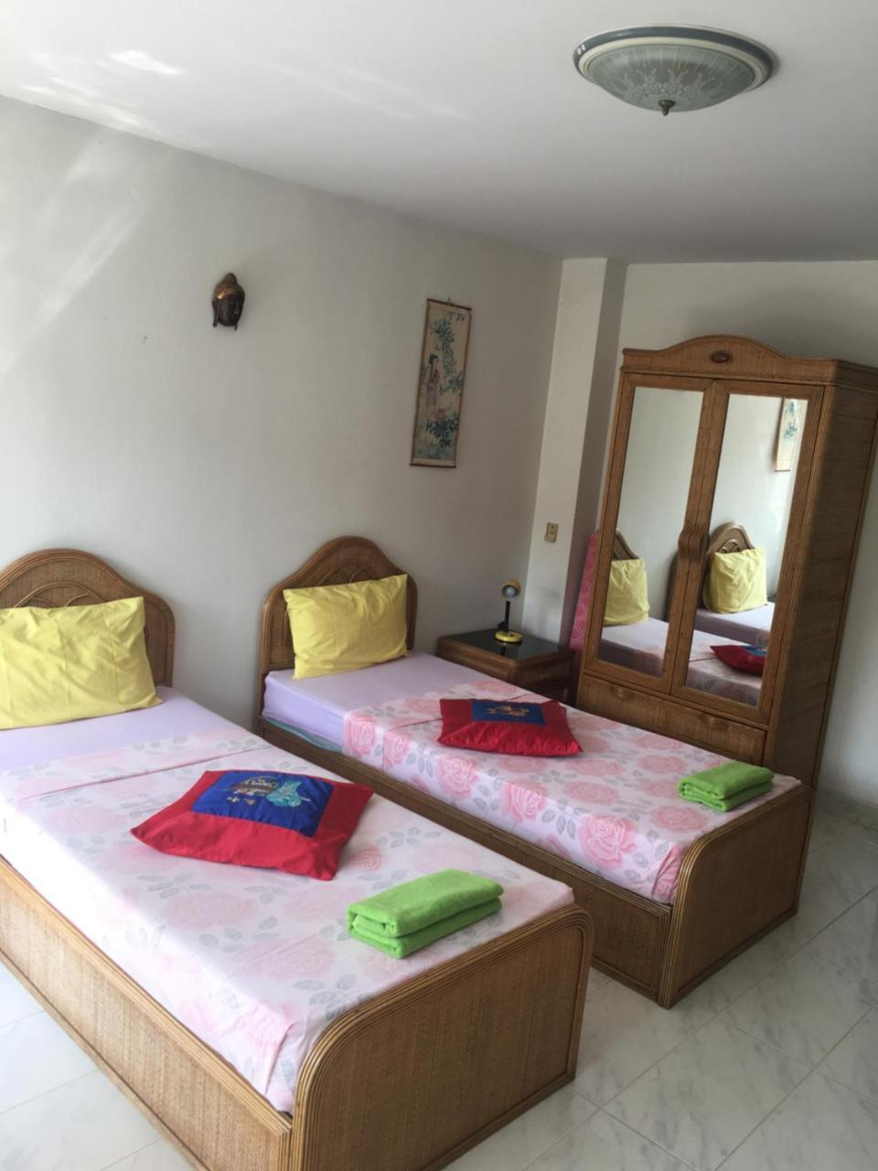 View Talay 1B Holidays Pattaya Exterior photo